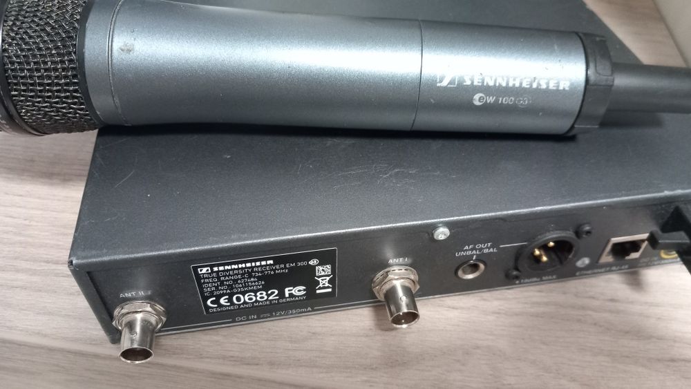 SENNHEISER receptor em300 g3 și microfon  ew 100 g3 frecventa 734-776
