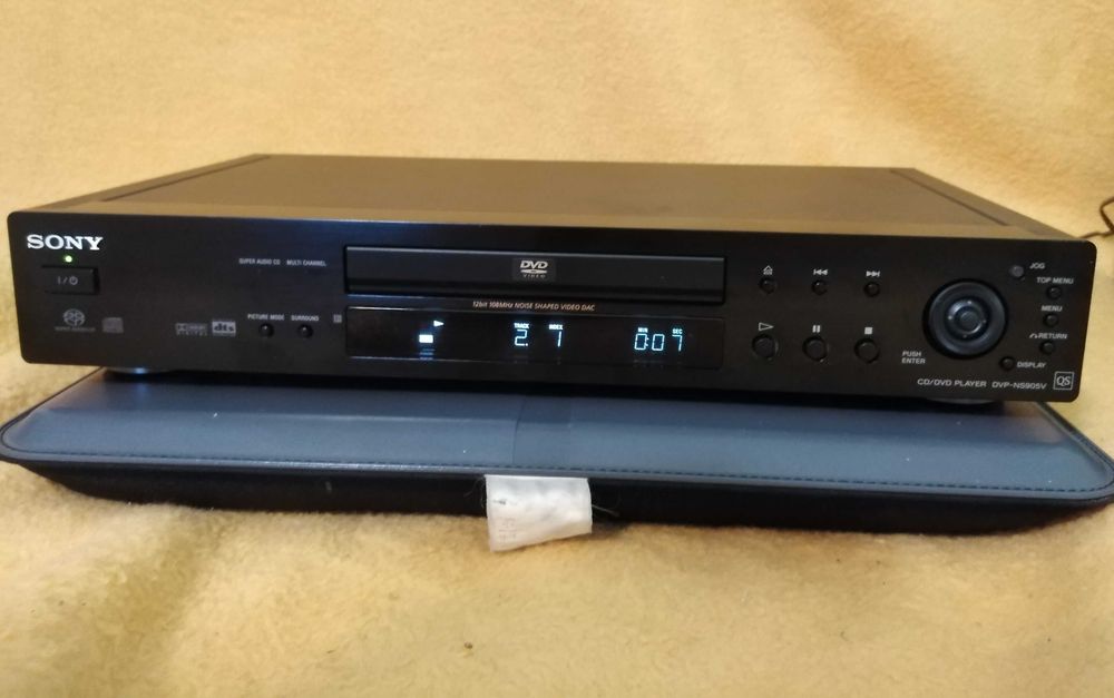 CD-SACD-DVD Sony DPV NS905V si recordere combo DVD-VHS Sony si Panasonic