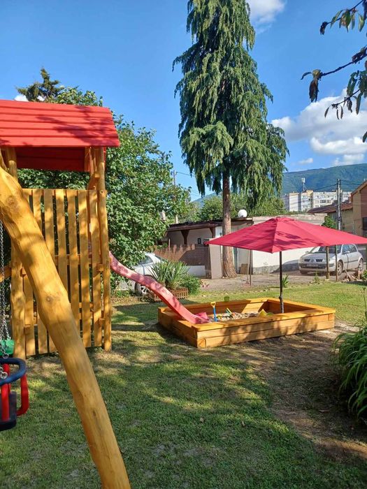 Изработка на висококачествени детски съоръжения