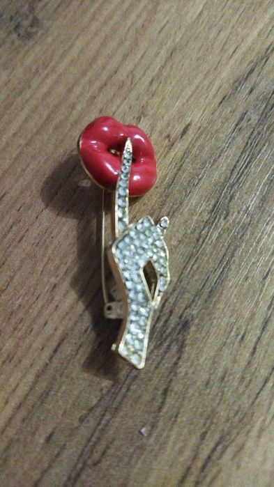 Продам значки Советские