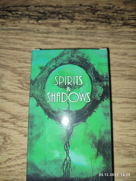 Oracol inedit Spirit and Shadows
