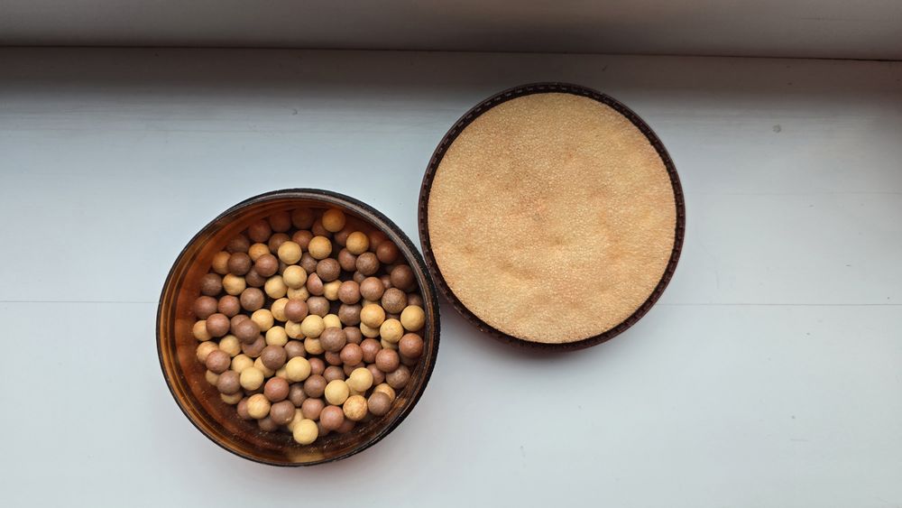 Козметика (дамска) нова! Golden Rose, Avon, Essence