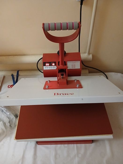 Termopress sotiladi kimga kerak bolsa telefon qilinla