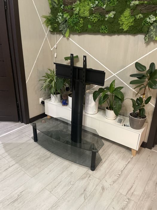 Тумба под телевизор