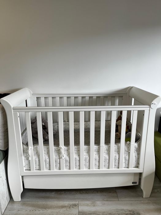 Patut Tutti Bambini + saltea Baby Needs