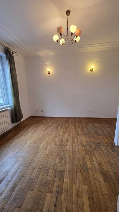Proprietar, inchiriez vilă interbelică reprezentativă  pentru sediu de birouri sau reședință, stradal, strada Berzei, zonă ultracentrală