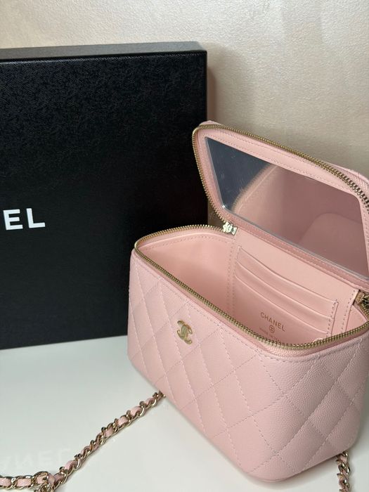 Chanel Small Vanity Case - Light Pink Caviar