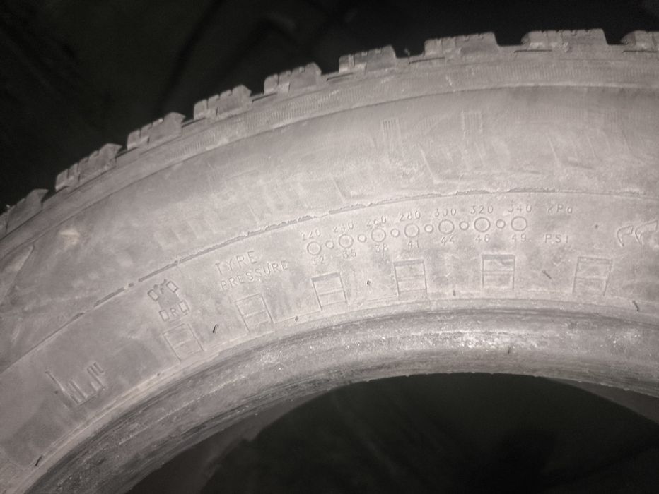 Продам шины для автомобиля