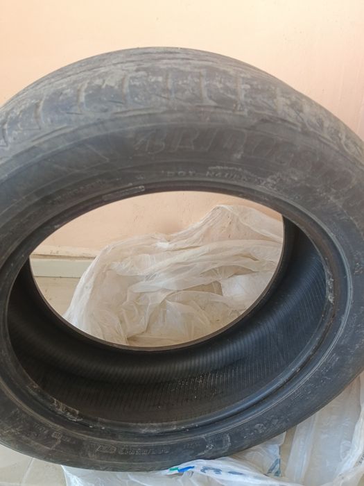 Продам шины Bridgestone