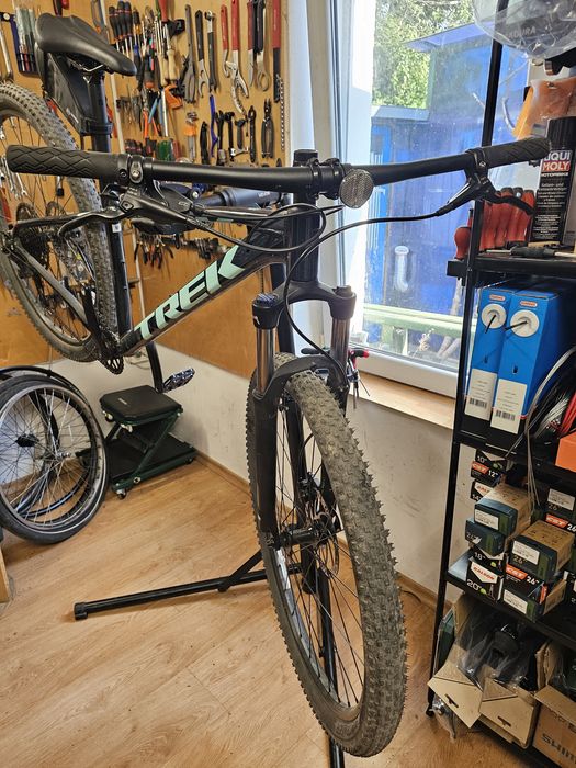 Trek Marlin 6 29" М размер Shimano Deore, Tektro Drag