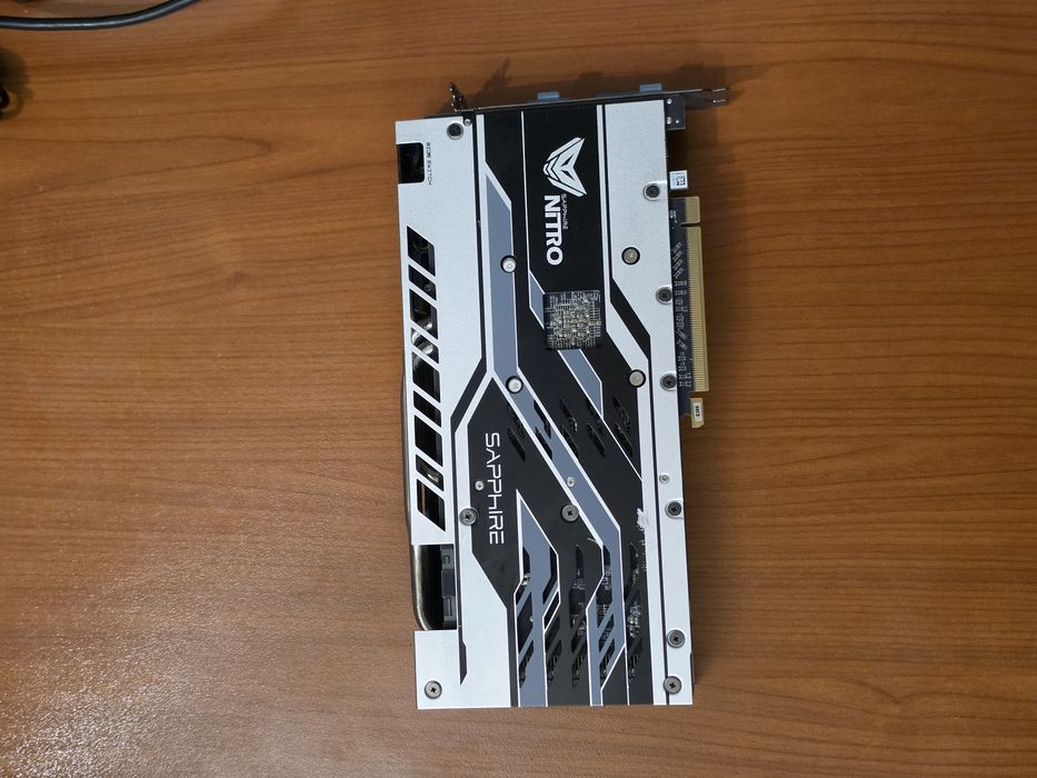 Sapphire Nitro+  RX570 8gb ddr5 256bit.