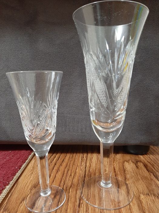 Новые хрустальные рюмки 12 шт