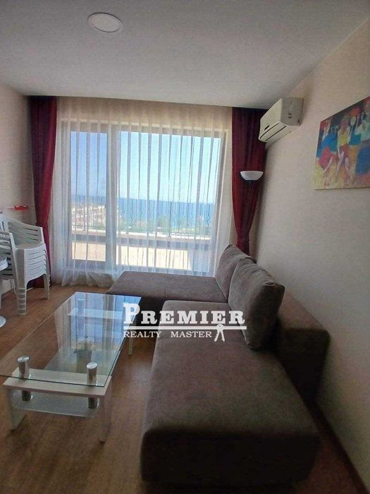 Продава се Тристаен апартамент в Свети Влас - 111000 кв.м за 3 €/кв.м - Снимка #8