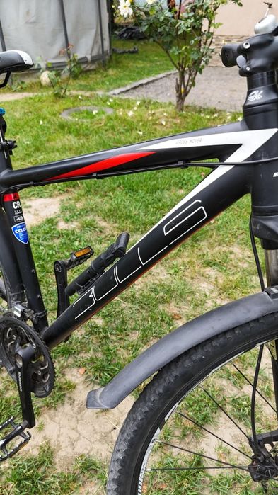 Bicicleta drumeții Bulls