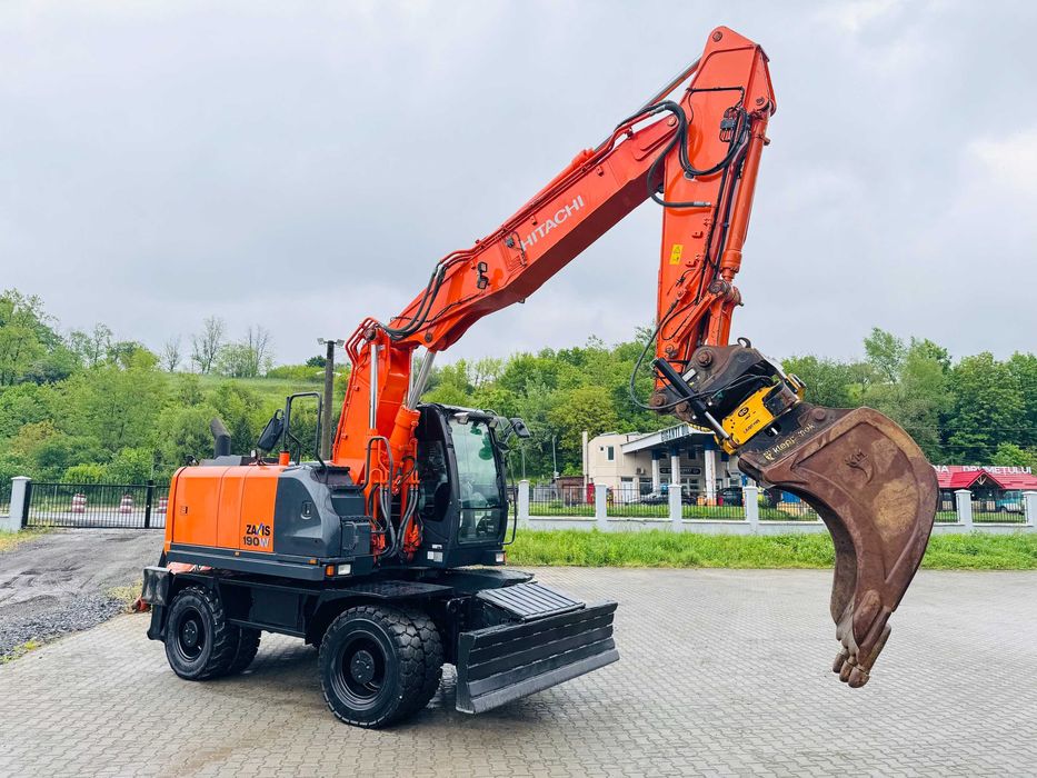 Excavator pe roti Hitachi ZX 190 W, an 2016, 20 tone, lama + cale, TOP
