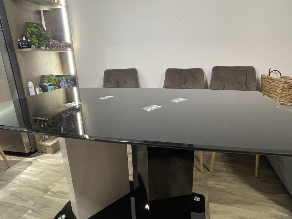 Голяма холна маса