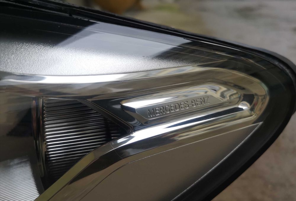 Оригинален фар Мерцедес Б 247  Mercedes B W247 Led
