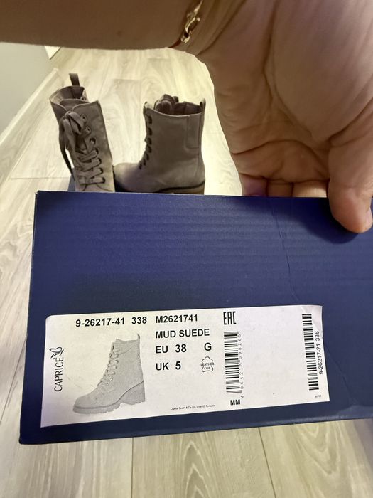 Дамски боти естествен велур CAPRICE 38 размер