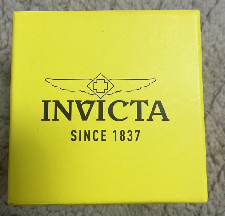 Продам часы INVICTA