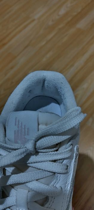 Adidași New Balance