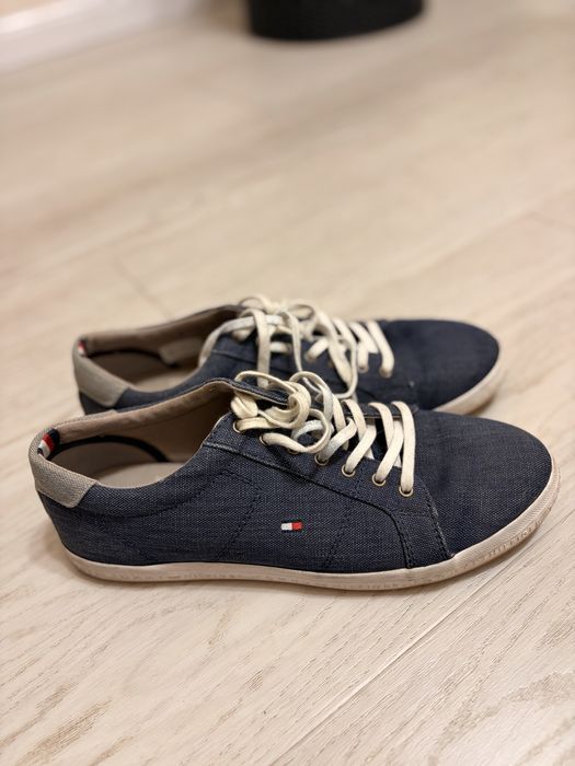 Adidași / Teneși Tommy Hilfiger 41