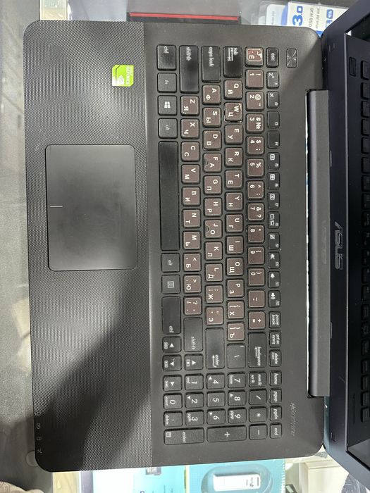 Ноутбук Asus x554l