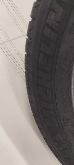 Продам летние шины Мишлен 215/55/16