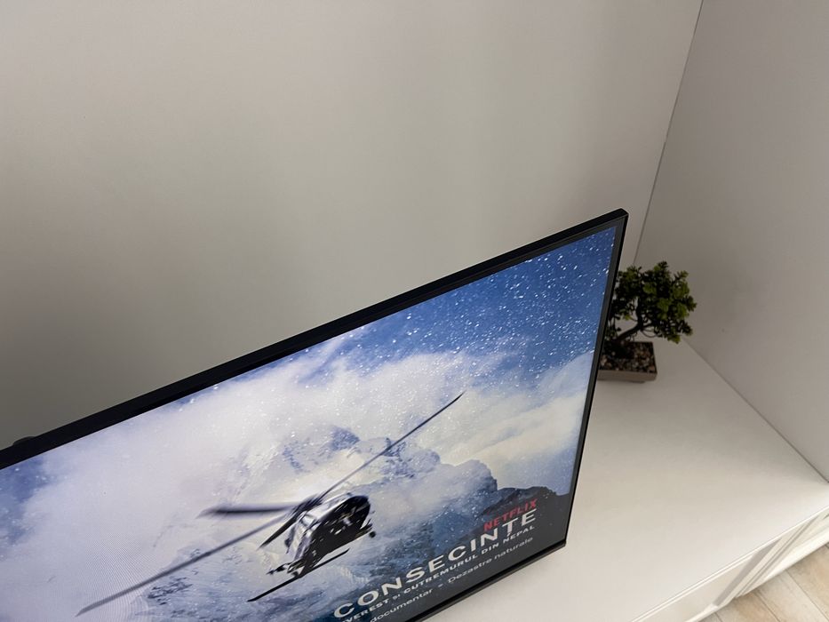 Smart TV - 109cm stare excelentă (detin garantie)
