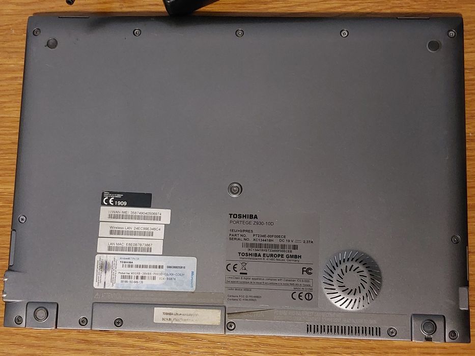 Mini Laptop 13.3 Toshiba I5 3317u 1,7Ghz, 6GB, 240GB SSD, HD Graphics 4000, Win 10 Office 2024