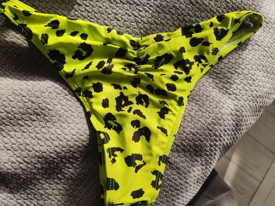 Продам купальник