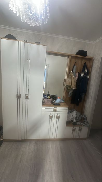 Продам прихожую в хорошам состоянии