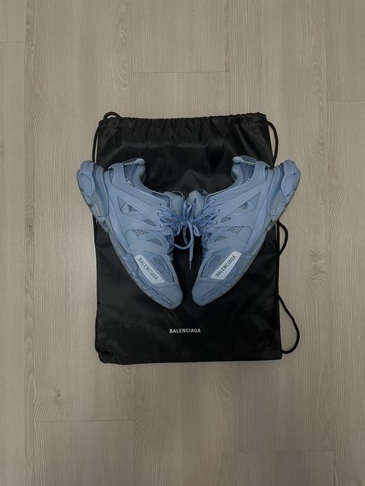 Balenciaga track
