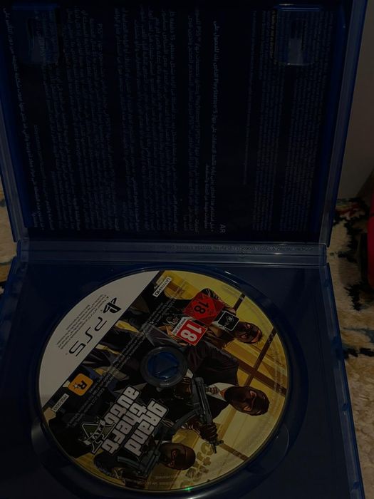 Плейстейшн 5 +джойстик 2 +диски