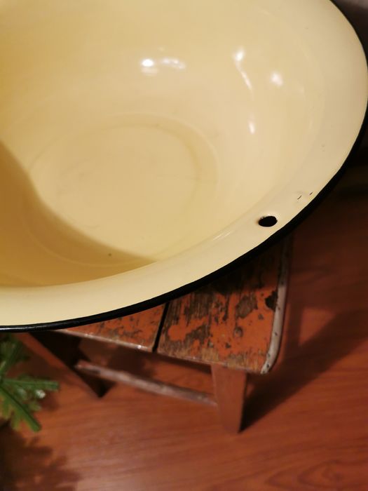 Таз. Из СССР. Ретро.