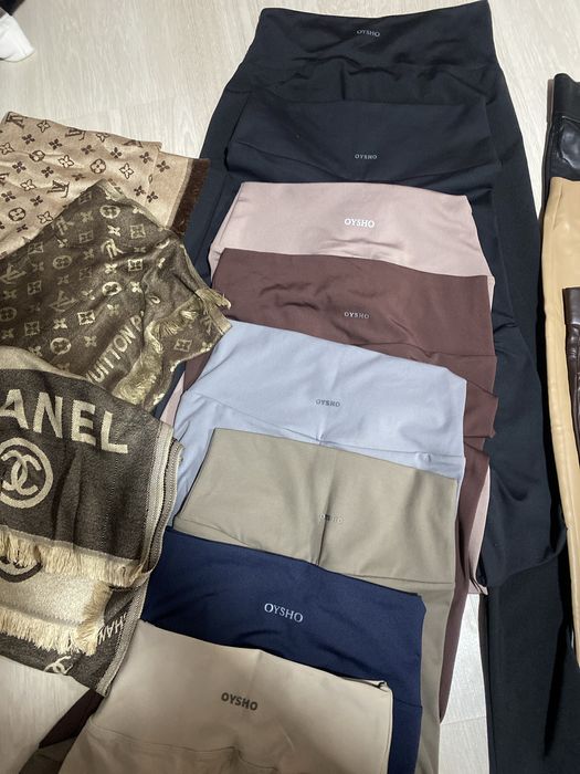 Pantaloni piele, colanti, esarfe