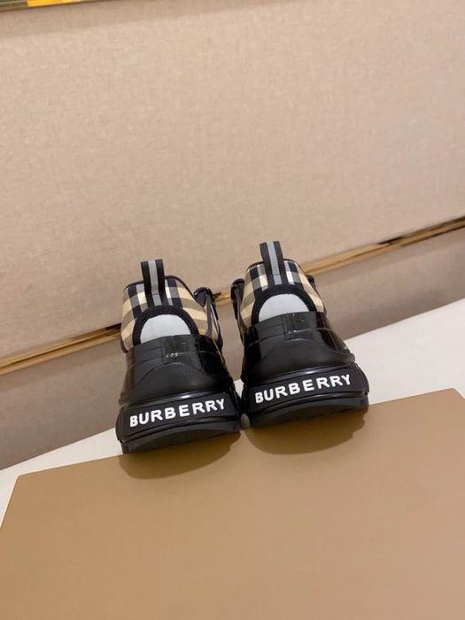 Burber*ry sneakers