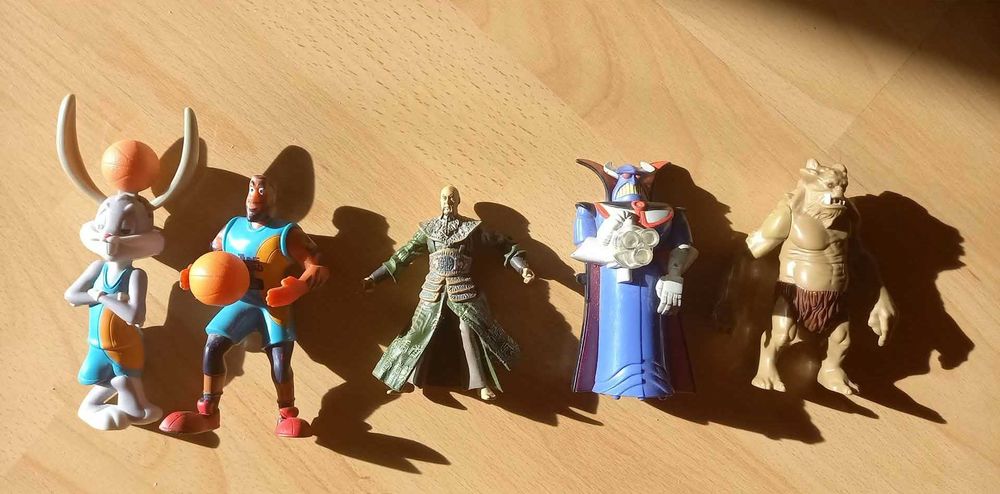 Продавам статуетки, фигурки от филми играчки Mcdonalds.