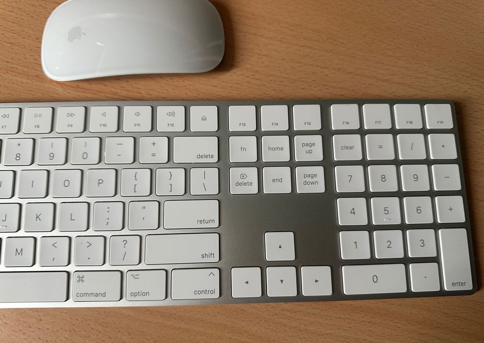 Apple Magic Mouse and Keyboard/ мишка и клавиатура