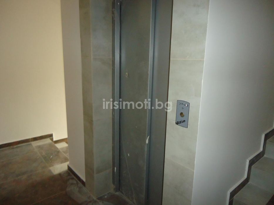 Продава се Четиристаен апартамент в София, Манастирски ливади - 167 кв.м за 1798 €/кв.м - Снимка #9