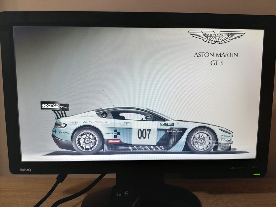 Мониторы 19.5 и 20 дюймов.