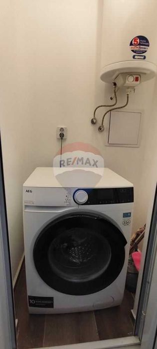 Продава се Тристаен апартамент в Варна, Младост 1 - 106 кв.м за 2076 €/кв.м - Снимка #19