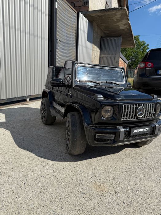 Акумулаторен джип Mercedes Benz