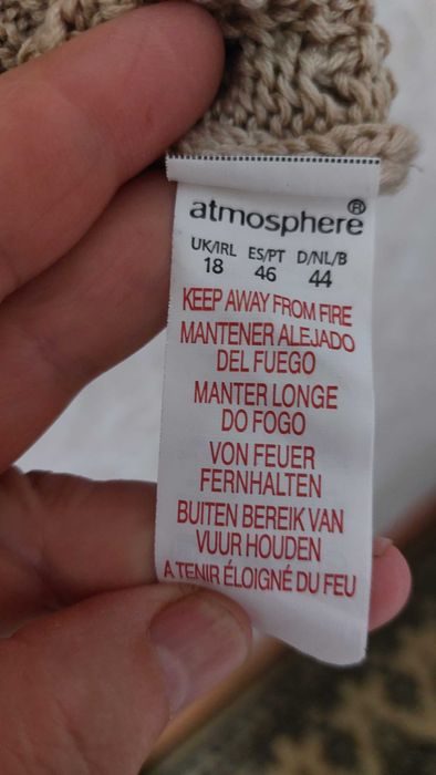 Новая трикотажная кофта из Европы ,самый стильный цвет сезона