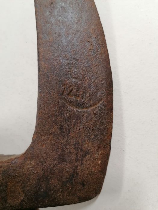 Брадви 4 бр. - стари