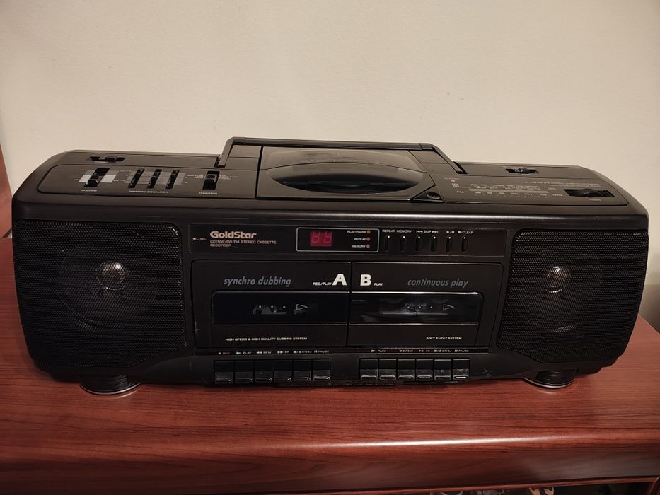 Radiocasetofon  cu  CD Godstar