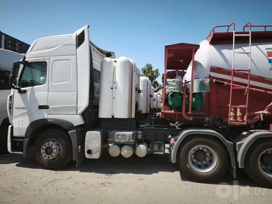 HOWO T7H 6×4 CNG седель тягач + Цементовоз п/п 20 м³  Комплект тайёр