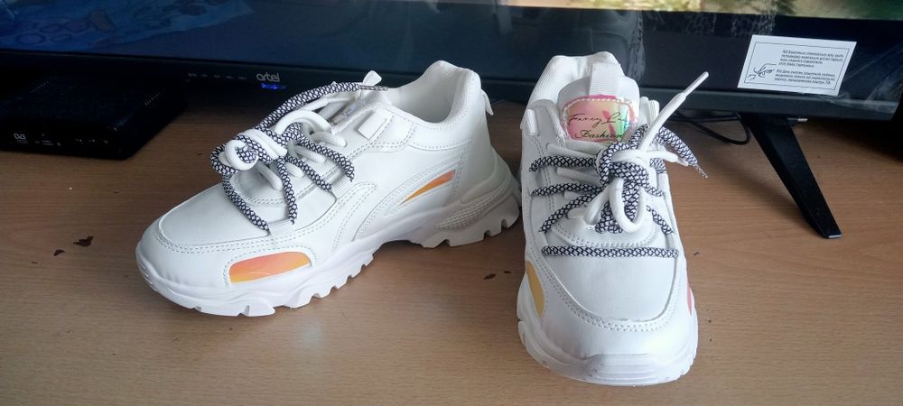 Кроссовки детские 36 размер