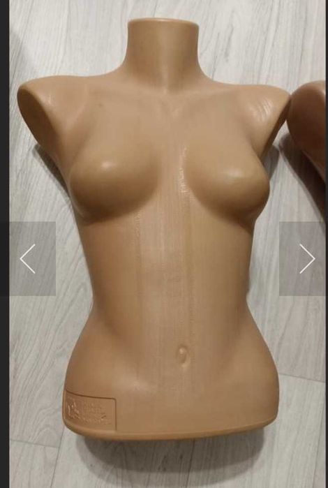 Женские манекены пластиковые