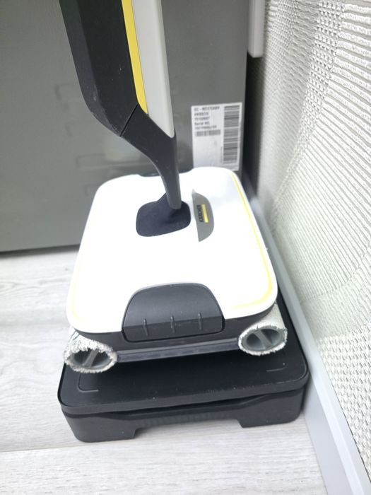 Продам электрошвабру Керхер