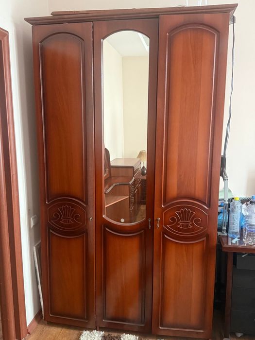 Продам спальный гарнитур